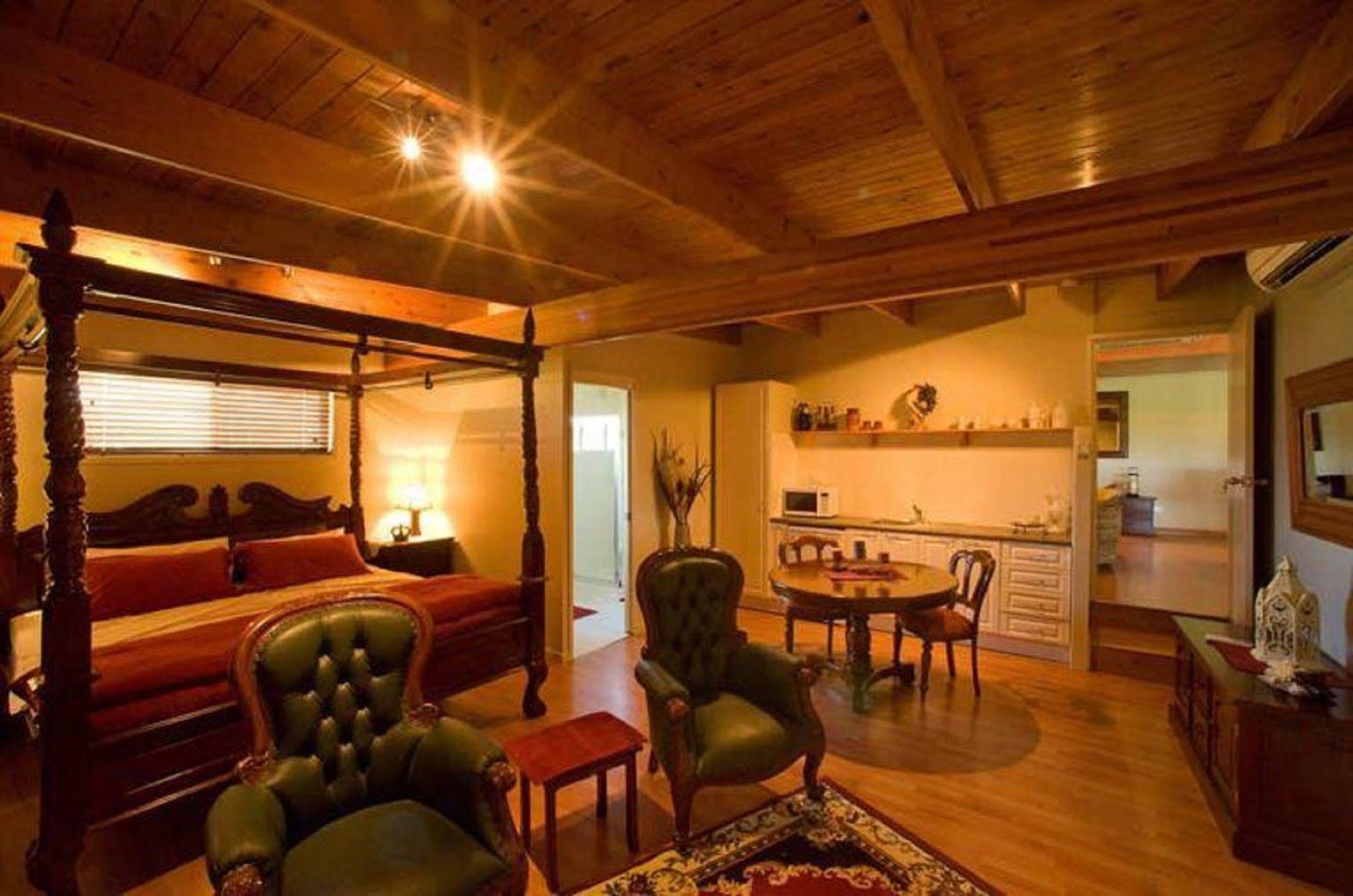 Clandulla Cottages & Farmstay Boyland Exterior foto
